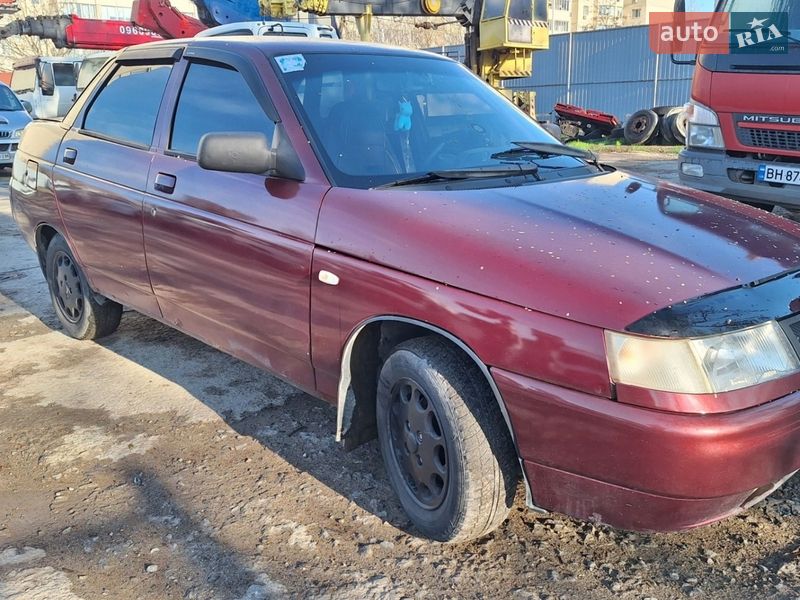 Седан ВАЗ / Lada 2110 2001 в Одессе