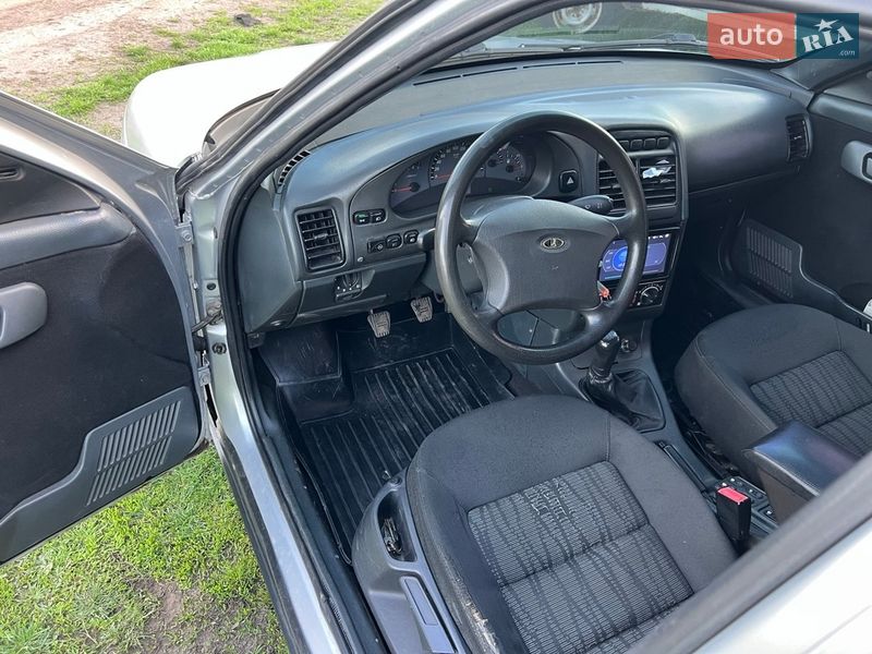 Седан ВАЗ / Lada 2110 2013 в Чугуеве