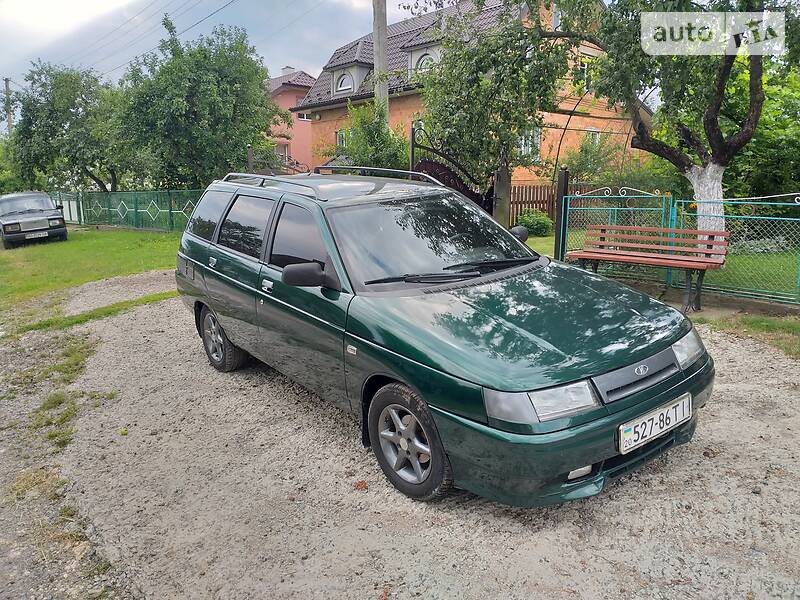 Универсал ВАЗ / Lada 2111 2002 в Монастыриске