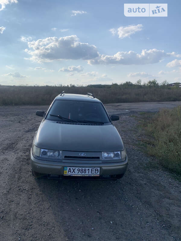 ВАЗ / Lada 2111 2002