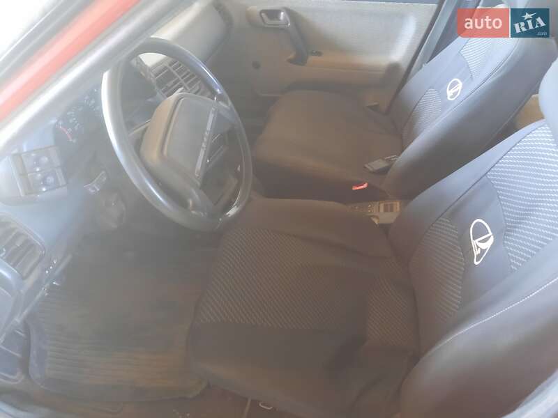 ВАЗ / Lada 2111 2001