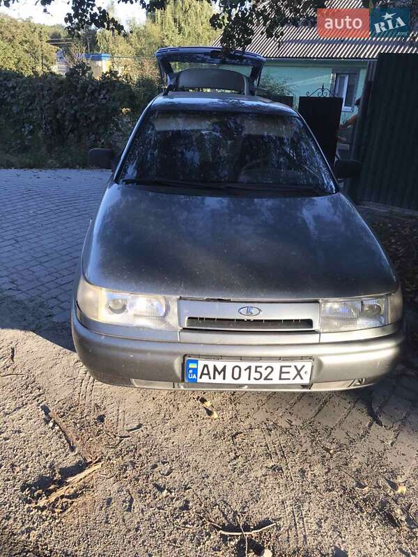 Универсал ВАЗ / Lada 2111 2005 в Звягеле