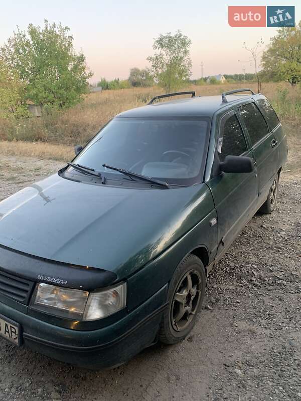 Универсал ВАЗ / Lada 2111 2004 в Змиеве