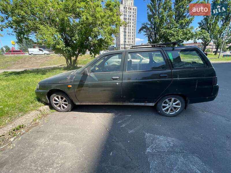 Универсал ВАЗ / Lada 2111 2004 в Киеве