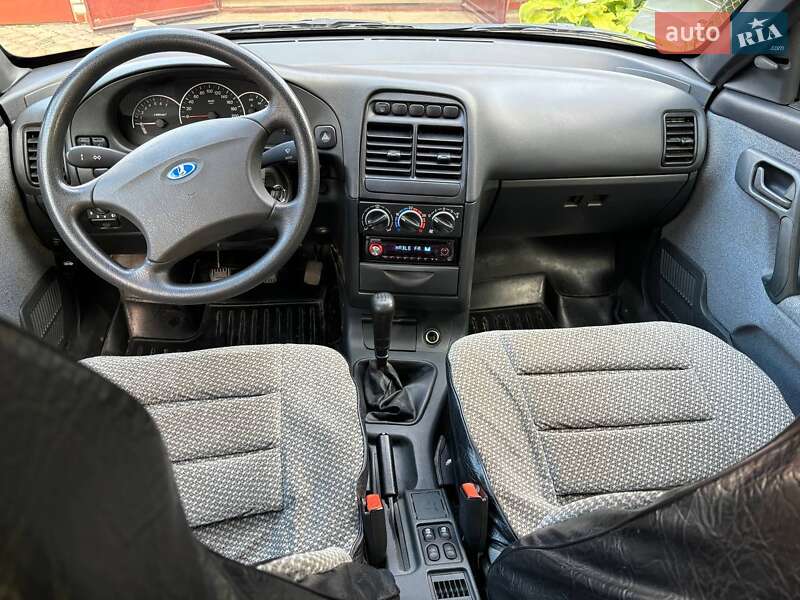 Универсал ВАЗ / Lada 2111 2009 в Ильинцах фото 9 Универсал ВАЗ / Lada 2111 2009 в Ильинцах