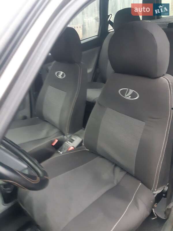 Универсал ВАЗ / Lada 2111 2008 в Павлограде фото 5 Универсал ВАЗ / Lada 2111 2008 в Павлограде