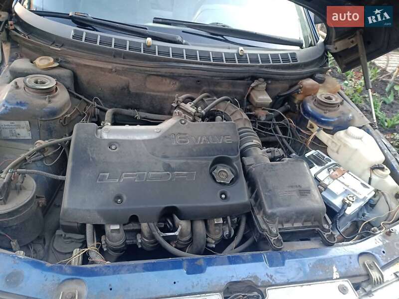 Универсал ВАЗ / Lada 2111 2002 в Ватутино
