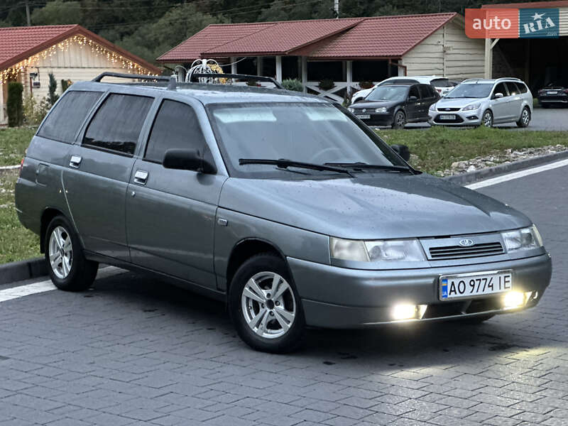 Универсал ВАЗ 2111 2008 в  фото Универсал ВАЗ 2111 2008 в