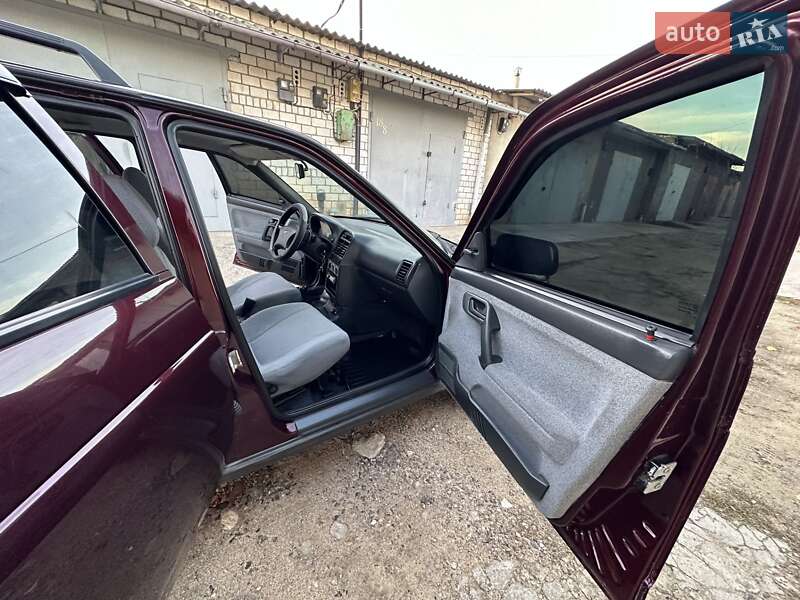 Универсал ВАЗ / Lada 2111 2008 в Николаеве фото 28 Универсал ВАЗ / Lada 2111 2008 в Николаеве