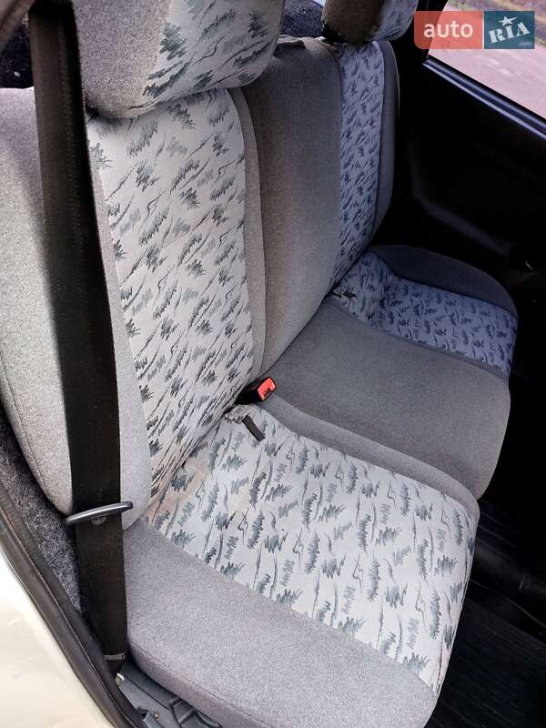 Универсал ВАЗ / Lada 2111 2006 в Тростянце фото 31 Универсал ВАЗ / Lada 2111 2006 в Тростянце