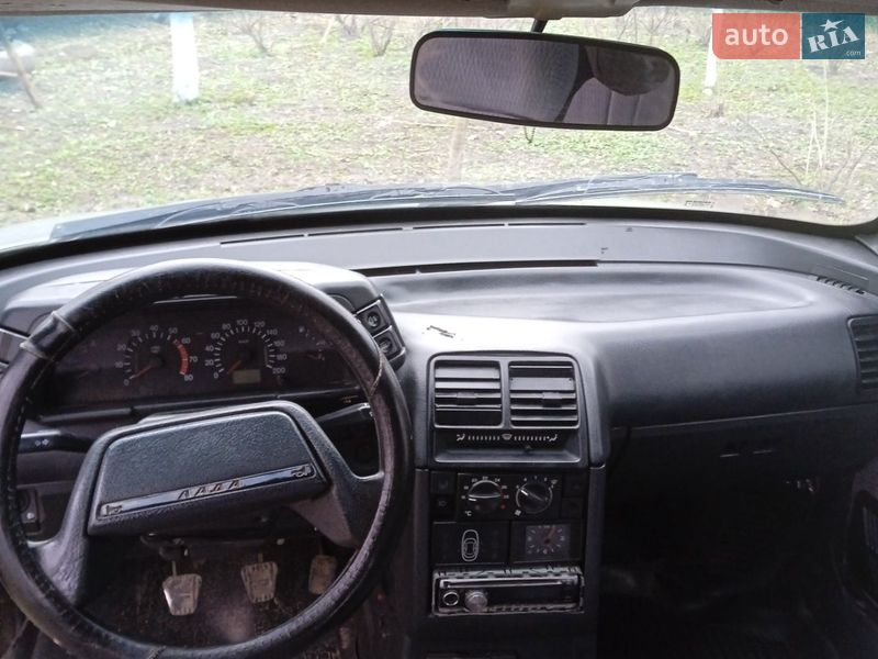 Универсал ВАЗ / Lada 2111 2002 в Старом Вишневце фото 6 Универсал ВАЗ / Lada 2111 2002 в Старом Вишневце