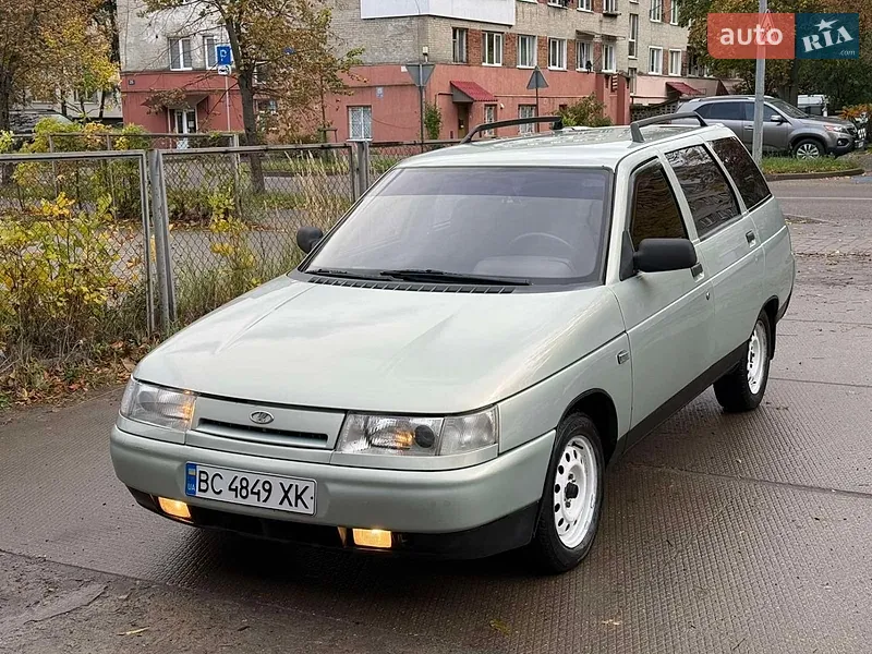 ВАЗ / Lada 2111