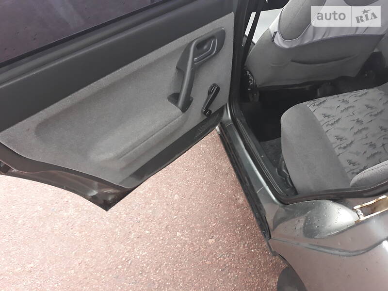 Хетчбек ВАЗ / Lada 2112 2007 в Овручі фото 5 Хетчбек ВАЗ / Lada 2112 2007 в Овручі