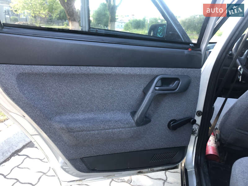 Хетчбек ВАЗ / Lada 2112 2007 в Сокалі фото 18 Хетчбек ВАЗ / Lada 2112 2007 в Сокалі