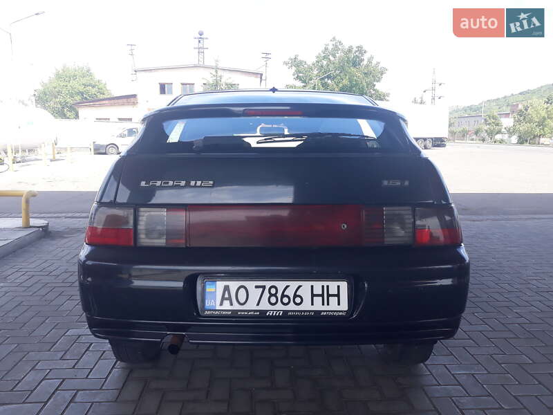 Хэтчбек ВАЗ / Lada 2112 2005 в Мукачево