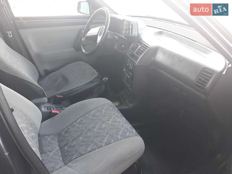 Хэтчбек ВАЗ / Lada 2112 2005 в Мукачево