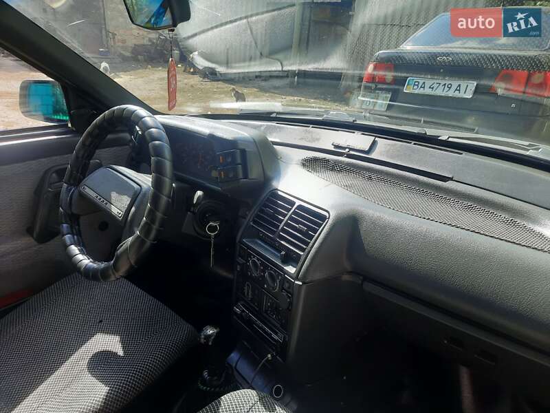 Хэтчбек ВАЗ / Lada 2112 2002 в Первомайске