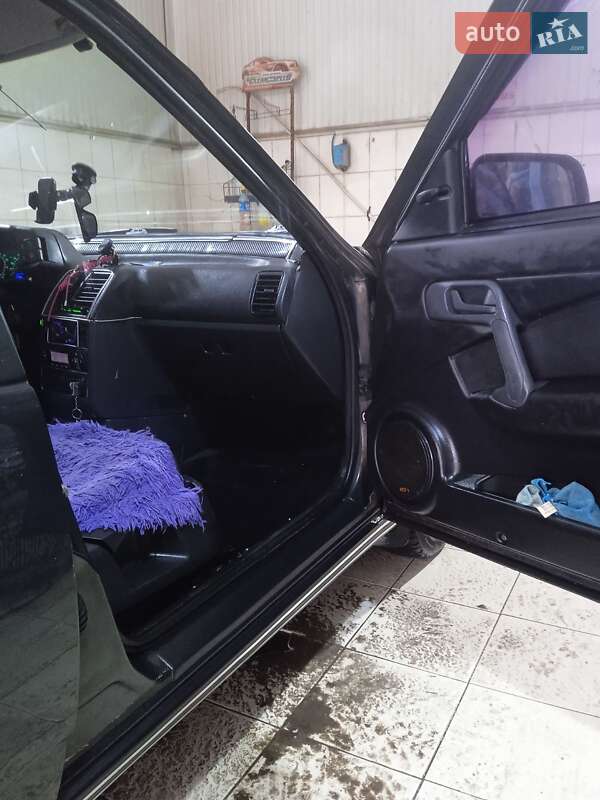 Хэтчбек ВАЗ / Lada 2112 2006 в Вольногорске
