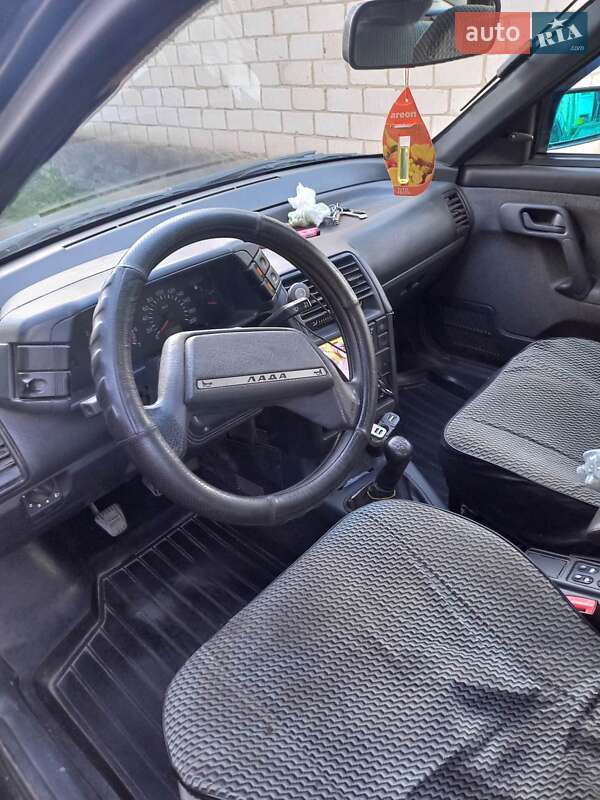Хэтчбек ВАЗ / Lada 2112 2006 в Носовке фото 11 Хэтчбек ВАЗ / Lada 2112 2006 в Носовке