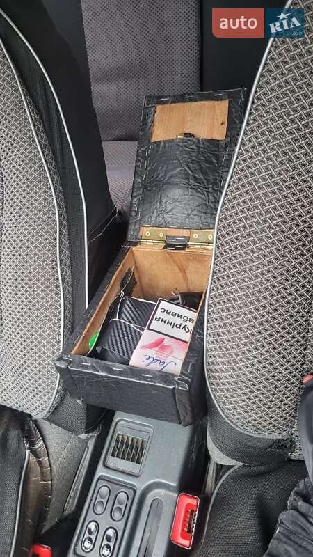 Хетчбек ВАЗ / Lada 2112 2006 в Києві фото 17 Хетчбек ВАЗ / Lada 2112 2006 в Києві