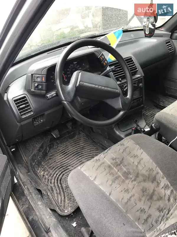ВАЗ / Lada 2112 2005