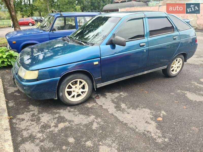 Хэтчбек ВАЗ / Lada 2112 2004 в Иршаве