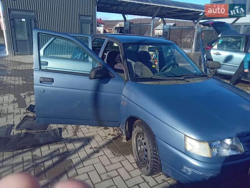 Хэтчбек ВАЗ / Lada 2112 2008 в Ужгороде