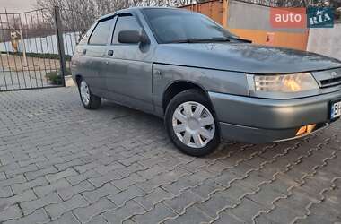 Хэтчбек ВАЗ / Lada 2112 2006 в Авангарде