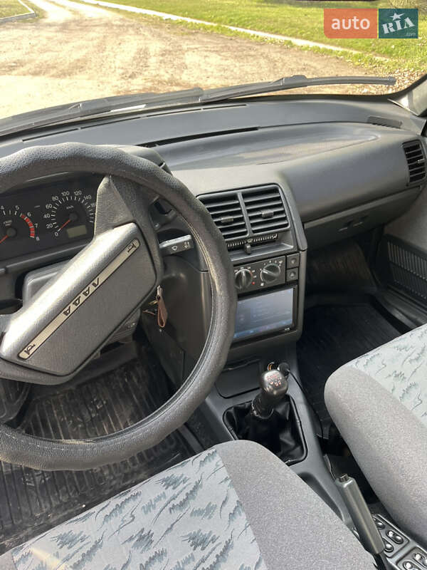 Хэтчбек ВАЗ / Lada 2112 2007 в Запорожье