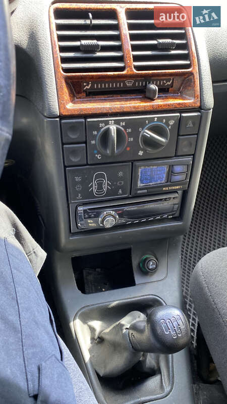Хэтчбек ВАЗ / Lada 2112 2006 в Долинской