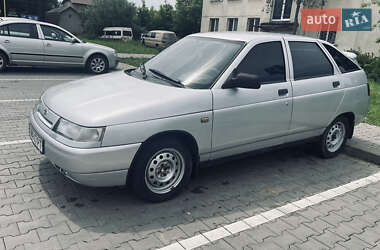 Хетчбек ВАЗ 2112 2004 в Перечині
