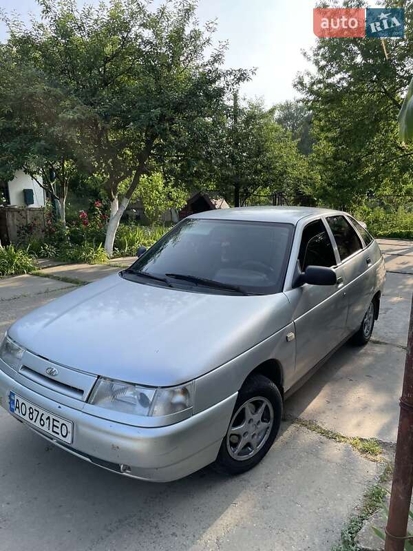 Хэтчбек ВАЗ 2112 2006 в 