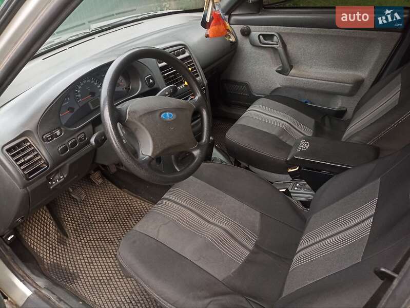 Хетчбек ВАЗ / Lada 2112 2008 в Сумах