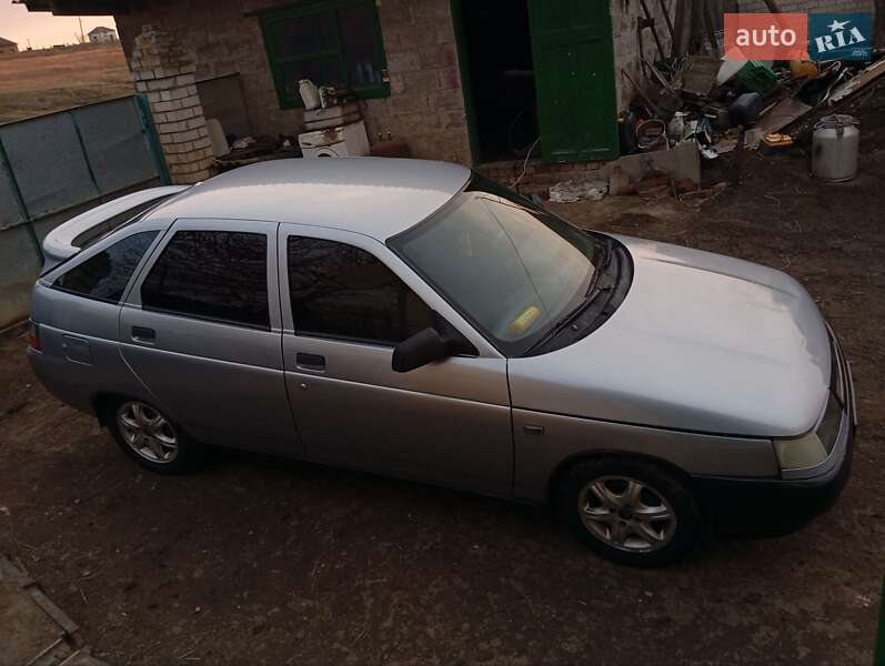 Хэтчбек ВАЗ / Lada 2112 2007 в Изюме фото 3 Хэтчбек ВАЗ / Lada 2112 2007 в Изюме