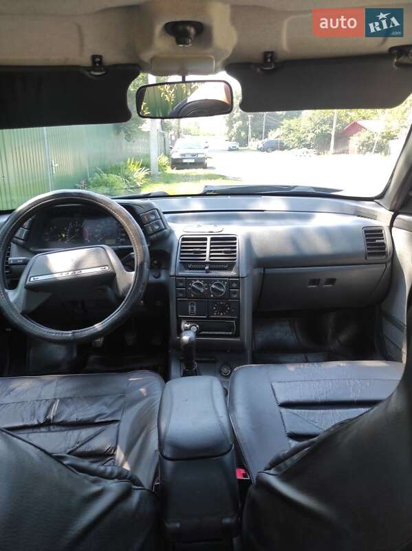 Хэтчбек ВАЗ / Lada 2112 2007 в Борисполе