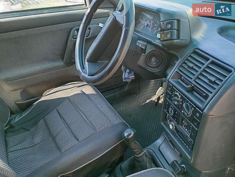 Хетчбек ВАЗ / Lada 2112 2007 в Білгороді-Дністровському