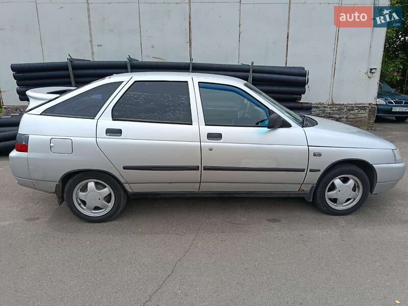 Хэтчбек ВАЗ / Lada 2112 2006 в Луцке