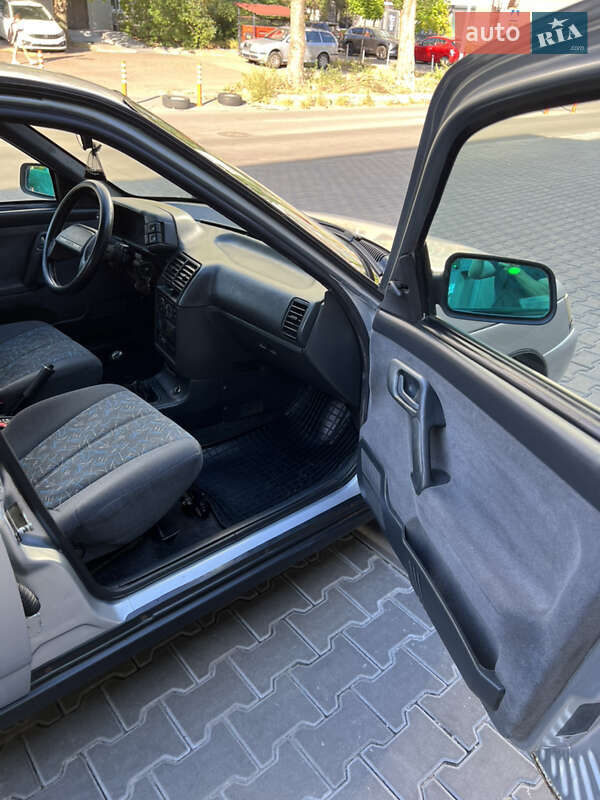 Хэтчбек ВАЗ / Lada 2112 2004 в Киеве