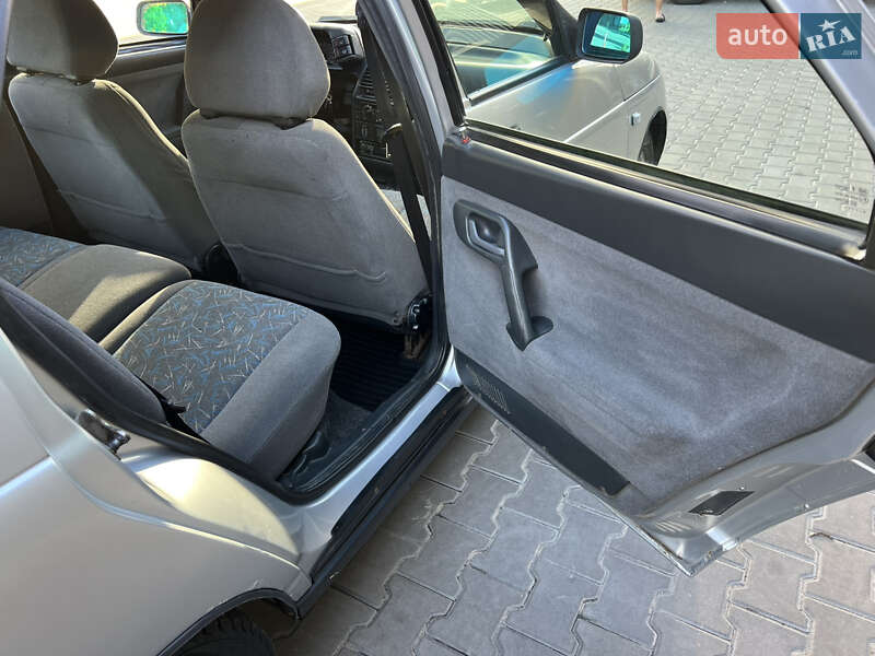 Хэтчбек ВАЗ / Lada 2112 2004 в Киеве