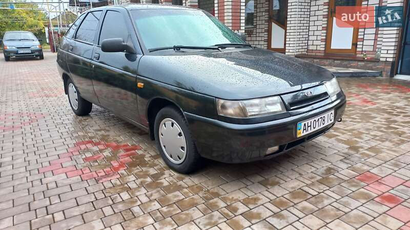Хэтчбек ВАЗ / Lada 2112 2005 в Врадиевке