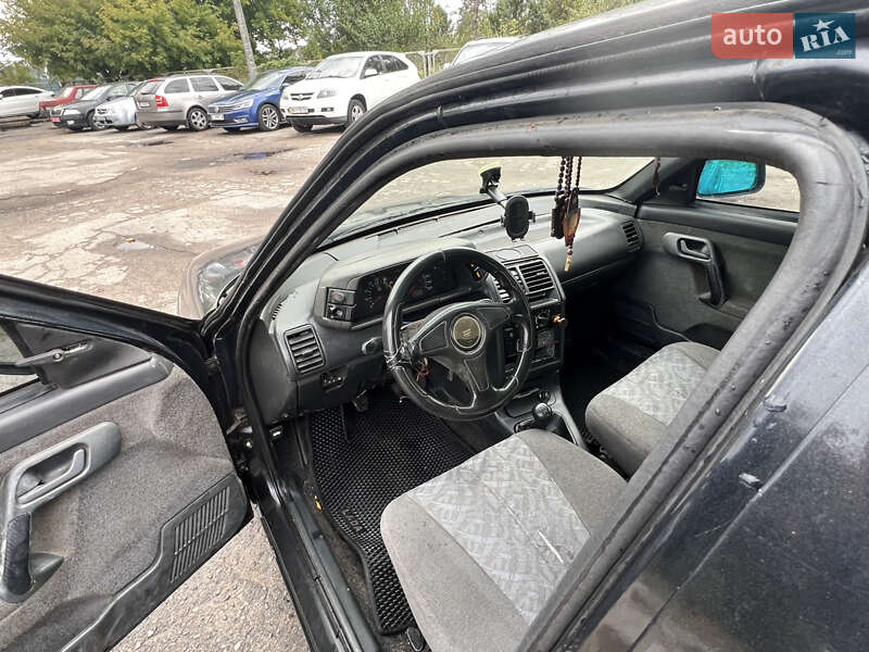 Хэтчбек ВАЗ / Lada 2112 2005 в Белой Церкви