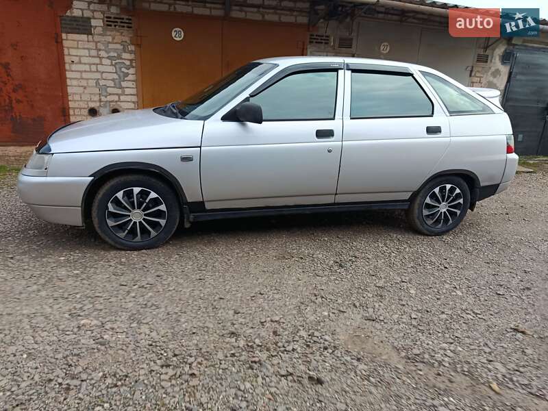 Хетчбек ВАЗ / Lada 2112 2008 в Кривому Розі фото 4 Хетчбек ВАЗ / Lada 2112 2008 в Кривому Розі