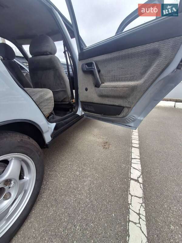 ВАЗ / Lada 2112 2001 ВАЗ / Lada 2112 2001