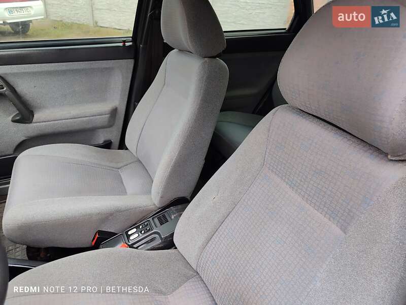 Хэтчбек ВАЗ / Lada 2112 2008 в Козельщине фото 31 Хэтчбек ВАЗ / Lada 2112 2008 в Козельщине