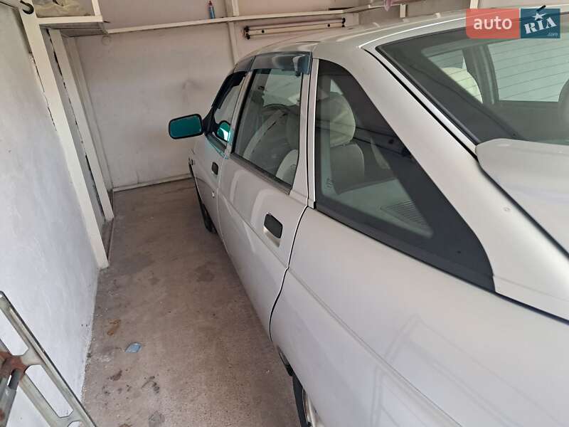 Хэтчбек ВАЗ / Lada 2112 2006 в Херсоне