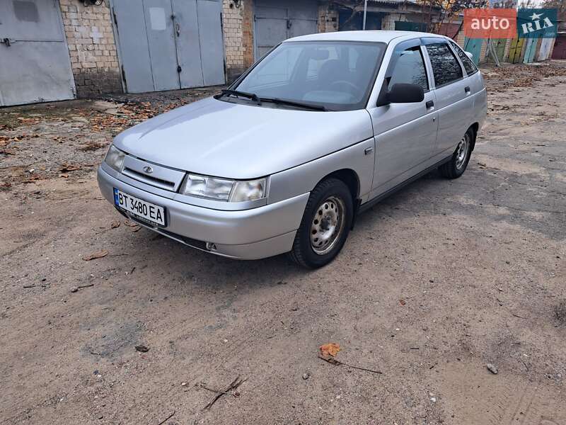 Хэтчбек ВАЗ / Lada 2112 2006 в Херсоне