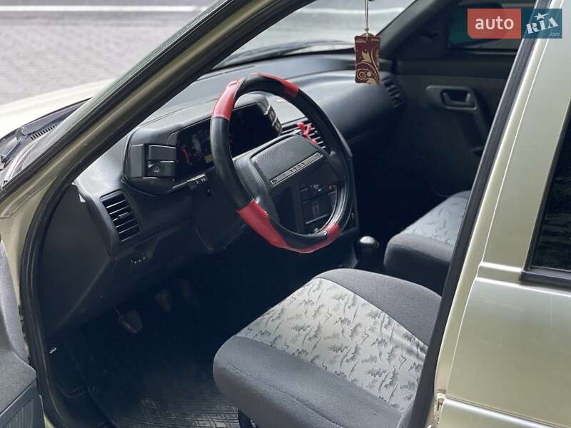 Хетчбек ВАЗ / Lada 2112 2006 в Кременці фото 8 Хетчбек ВАЗ / Lada 2112 2006 в Кременці