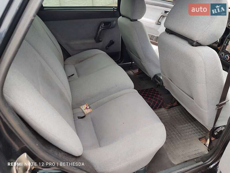 Хэтчбек ВАЗ / Lada 2112 2008 в Козельщине фото 41 Хэтчбек ВАЗ / Lada 2112 2008 в Козельщине