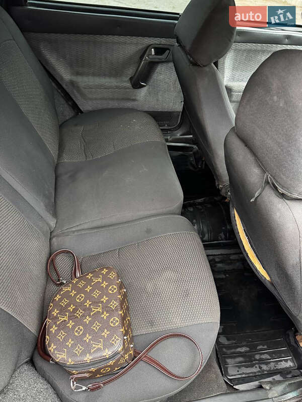 Хэтчбек ВАЗ / Lada 2112 2002 в Харькове