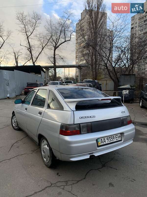Хэтчбек ВАЗ / Lada 2112 2007 в Киеве фото 5 Хэтчбек ВАЗ / Lada 2112 2007 в Киеве